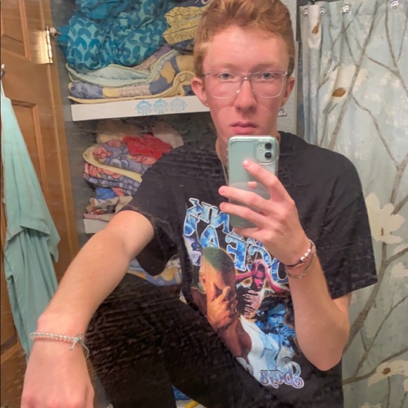 Meet your Posher, Alex - Picture 1 of 1